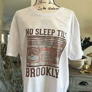 Men’s White Graphic T-Shirt with Boombox Print XL